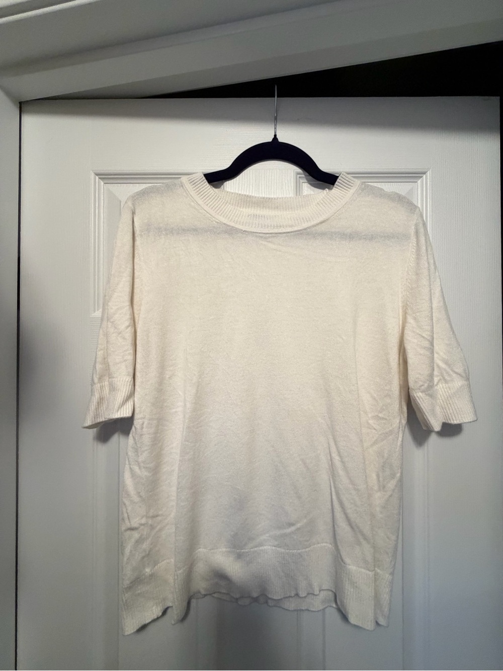 Ann Taylor Cream Short Sleeve Knit Top